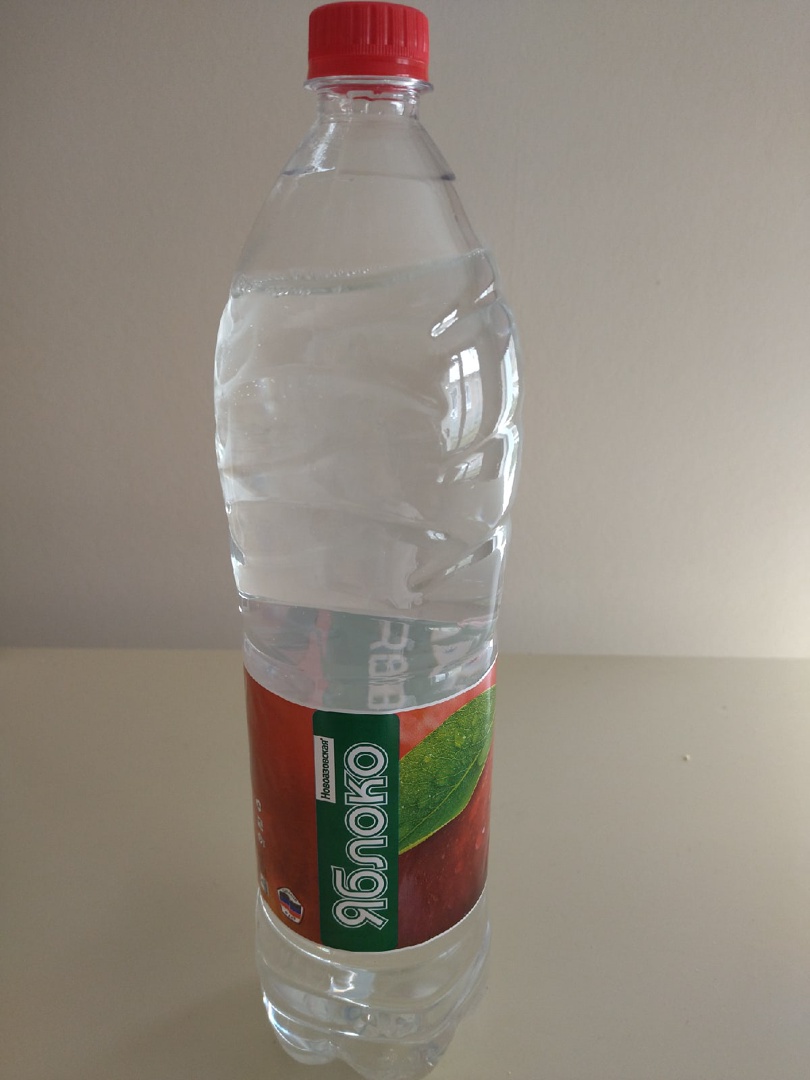 картинка Новоаз ЯБЛОКО газ 1,5л напиток от нашего магазина